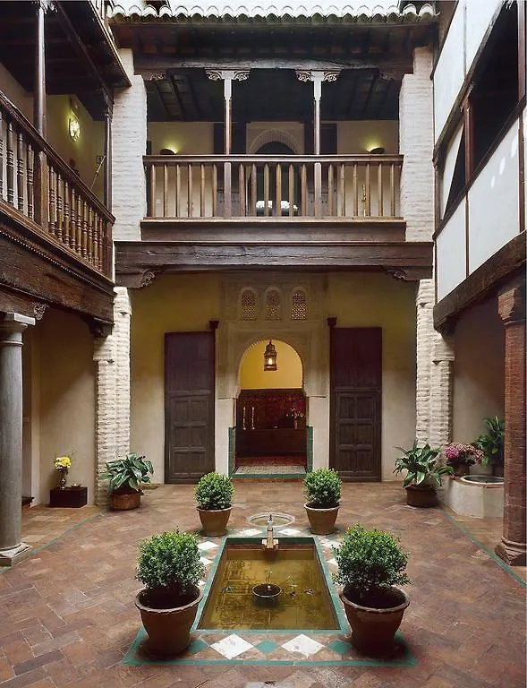 Hotel Casa Morisca contacts